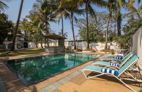 Karjat Villa | StayVista's Casa Blanca - Modern elegance with a pool, spacious lawn & diverse activities