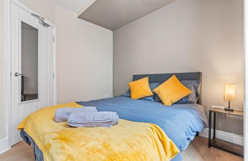 Nottingham Apartment | Stephanie's Central Stay