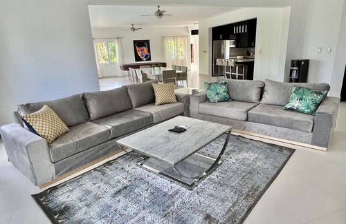 El Batey Villa | Steps from beaches/bars: 5BD/5BTH guest-friendly villa with pool