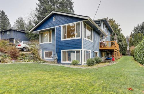 Viewpoint Apartment | Steps to Idylwood Park Beach Redmond Retreat!