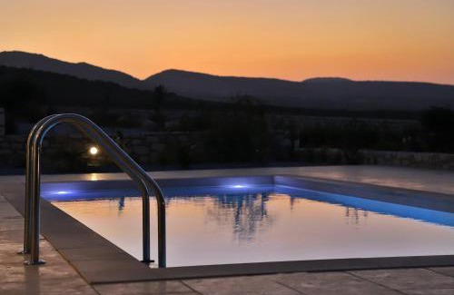 Kimouriotis Villa | Sternes Panorama Executive Villa with Pool, by Comfortbnb