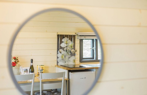 Kingswood Cottage | STIPERSTONES POD, pet friendly, character holiday cottage in Chirbury