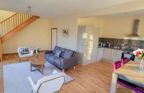 Arniston House | Stobhill 2 Bedroom House W/sofa bed - Gorebridge