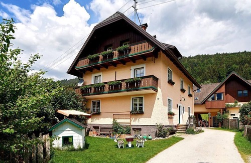 Weissenbach Apartment | Stoder - App. with 2 bedrooms; shower, WC - Abenteuerhof Schiefer