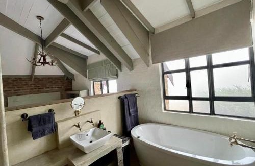 Dullstroom Villa | Stone Creek Mountain Lodge