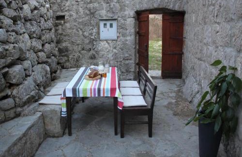 Stravca House | Stone House in Brotnice near Cavtat & Sea