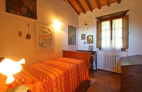 Ripa-Pozzi-Ponterosso Villa | Stone house with Sea View for 5 People above Forte dei Marmi, A/C, WiFi