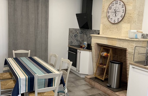 Saint-Pey-d'Armens House | Stopover gîte at the foot of St EMILION