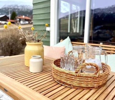 Skjaak House | Stort og autentisk hus i Skjåk - kort vei til Lom!