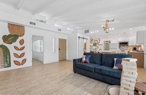 St. Petersburg - Clearwater House | StPeteBeachBungalow-SltPool/golf/gameroom-Slps 10