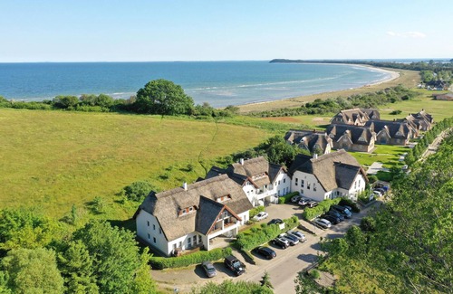 Lobbe Apartment | Strandhaus Mönchgut Bed&Breakfast F-1010 Double room 24