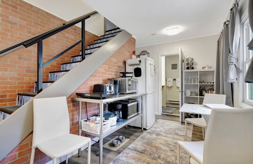 Jamaica House | Stratton; 5 min. Pikes Falls, 1 min. Fire pit, Pets welcome!