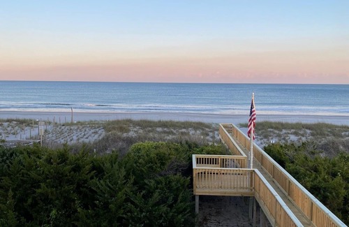 Topsail Beach House | 'Stress Free By The Sea' n