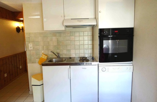 Pont des Oules Apartment | Studio 2 people 33 m2, large south balcony, magnificent mountain view, swimming pool