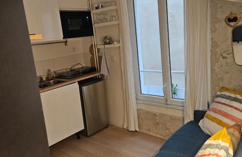 Saint-Louis Apartment | Studette Rémilly à Versailles