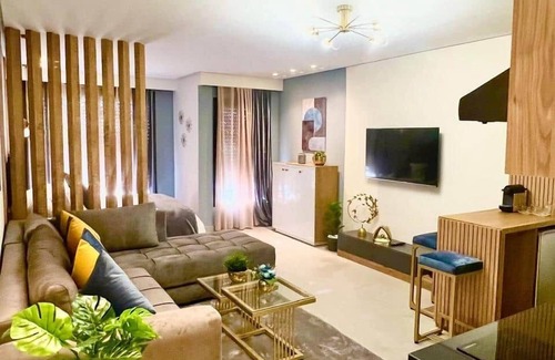 Casablanca City Center House | Studio 08 Maarif | High Speed Wi-Fi