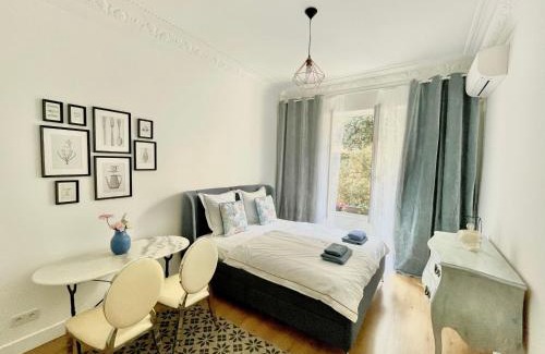 Nice City Centre Apartment | Studio 2 steps from the sea near the Negresco hotel