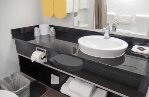 Ingleside Hotel | Studio 6-Ingleside, TX