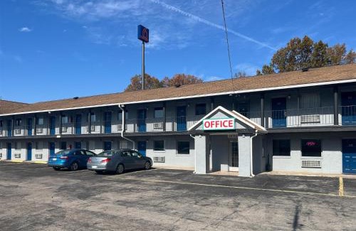 Hurricane Hotel | Studio 6 Suites Hurricane, WV