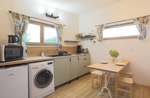 Tredrez-Locquemeau Apartment | Studio Apartment 'Mimi's Penty' with Sea View, Private Terrace and Wi-Fi