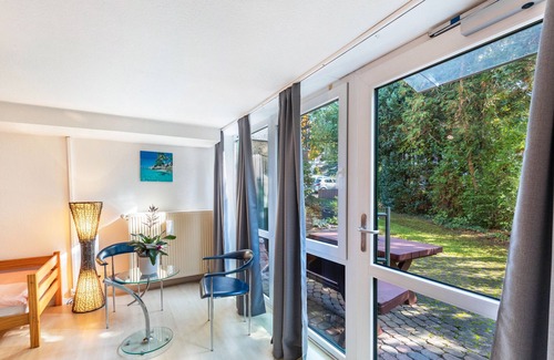 Linsengericht Apartment | Studio Apartment 'Spessartruhe' with Shared Terrace and Wi-Fi