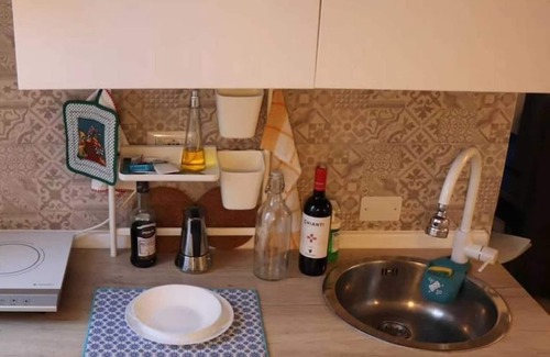 Municipio 4 Apartment | Studio Apartment 'La Casita Alegre' with Air Conditioning