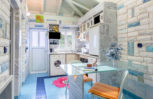 Gaios Apartment | Studio Apartment 'Paco's Resort Standard 1' with Mountain View, Wi-Fi and Air Conditioning