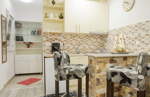 Mostar Old Town House | Studio apartment - Sunflower
