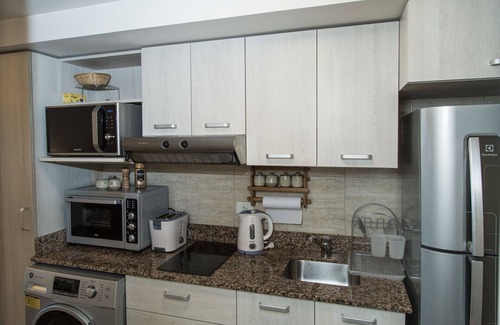 San Carlos de Bariloche Apartment | Studio apartment overlooking the lake and the mountains bright