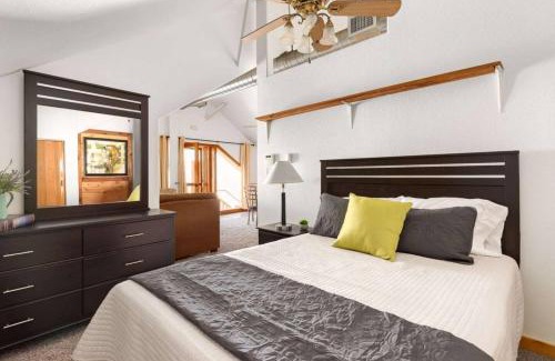 Saint Mary's House | Studio at St Marys Glacier