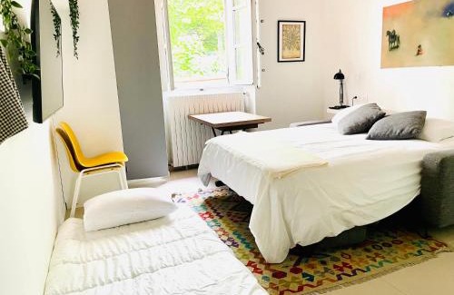 Marly-le-Roi Apartment | Studio au vieux Marly-le-Roi - Bien equipé - Matelas de qualité - 7min du Train vers Paris