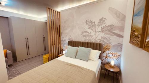 Mamaia-Sat Apartment | Studio Azzurro White Titanic