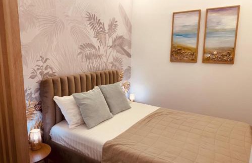Mamaia-Sat Apartment | Studio Azzurro White Titanic