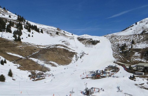 Auris Apartment | Studio cabine 3 personnes, pied des pistes avec balcon et parking, Auris en Oisans - FR-1-297-267