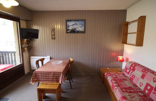 Auris Apartment | Studio cabine 3 personnes, pied des pistes avec balcon et parking, Auris en Oisans - FR-1-297-267