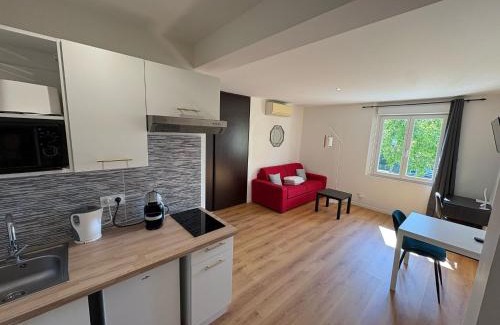 La Californie Apartment | STUDIO CASSIN - next to tramway line 2 near airport
