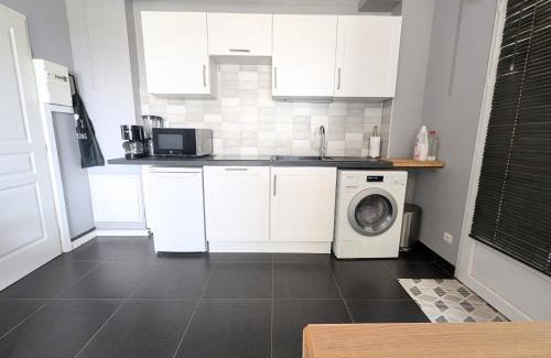 Echenevex Apartment | Studio dans Villa avec Piscine