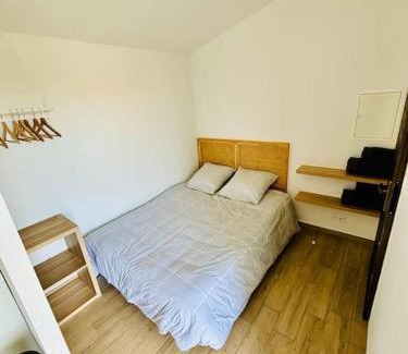 Bourg-Saint-Andeol Apartment | Studio de la Lauze