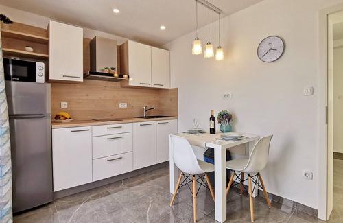 Silo Apartment | Studio flat near beach Šilo, Krk (AS-18721-a)