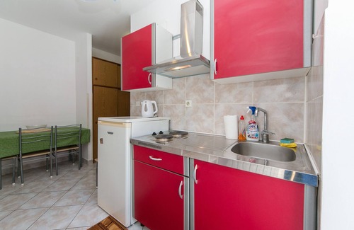 Brist Apartment | Studio flat near beach Brist, Makarska (AS-15714-d)