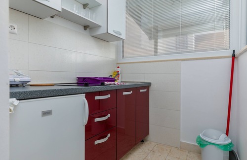 Mimice Apartment | Studio flat near beach Mimice, Omiš (AS-18149-c)