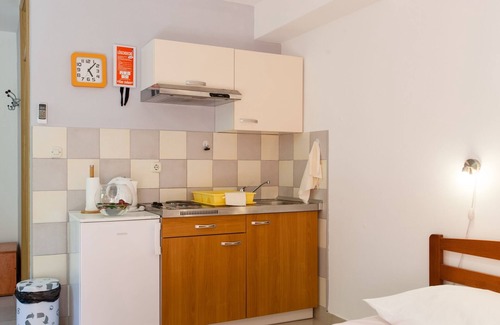 Duce Apartment | Studio flat with balcony Duće, Omiš (AS-16877-c)