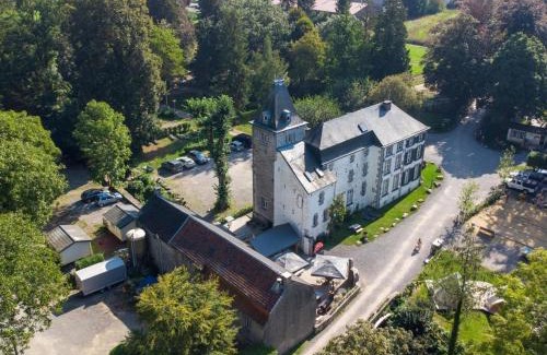 Aywaille House | Studio in Castle by Amblève River Aywaille, cleaning included