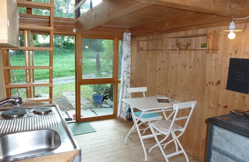 Rueggisberg Apartment | Studio in farmhouse, biodiverse with pond & sauna, pure nature