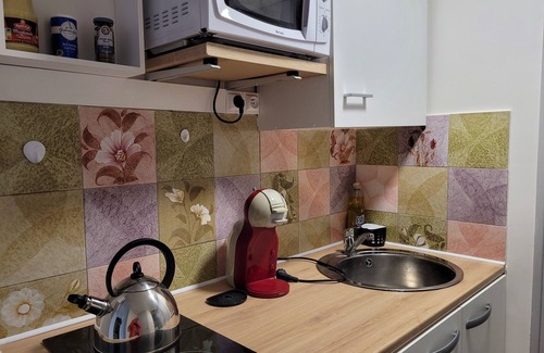 Poullaouen House | Studio in the heart of the Monts d'Arrés, 1 hour from the sea and the most beautiful beaches.