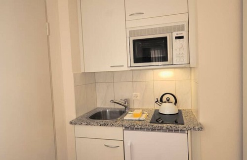 District 6 Apartment | Studio in the heart of Zurich (Crown 35)