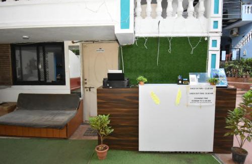 Saunta Vaddo Apartment | Studio luxurious apartment blue ocean baga beach