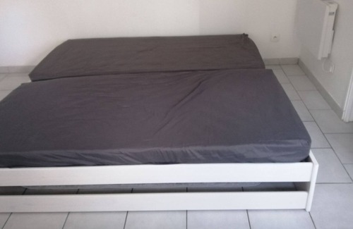 Saint-Charles du Port Apartment | Studio Meublé 25m2 Proximité bus Supermarché les Docks