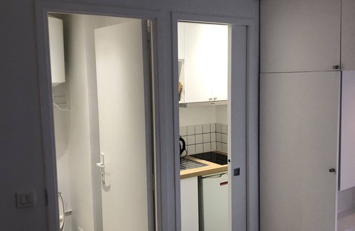 Les Halles Apartment | Studio paris 1 center min 1 month lease mobility max 10 months