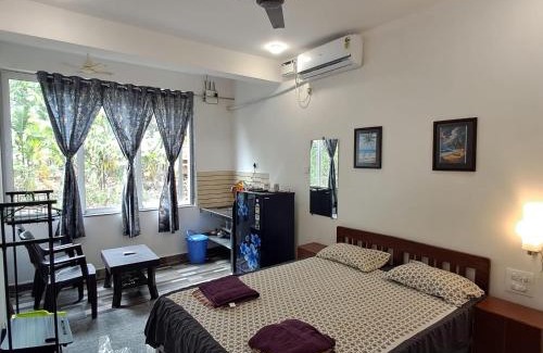 Arambol Apartment | Studio Peaceful Path R-5 by Mukund Sadan Arambol